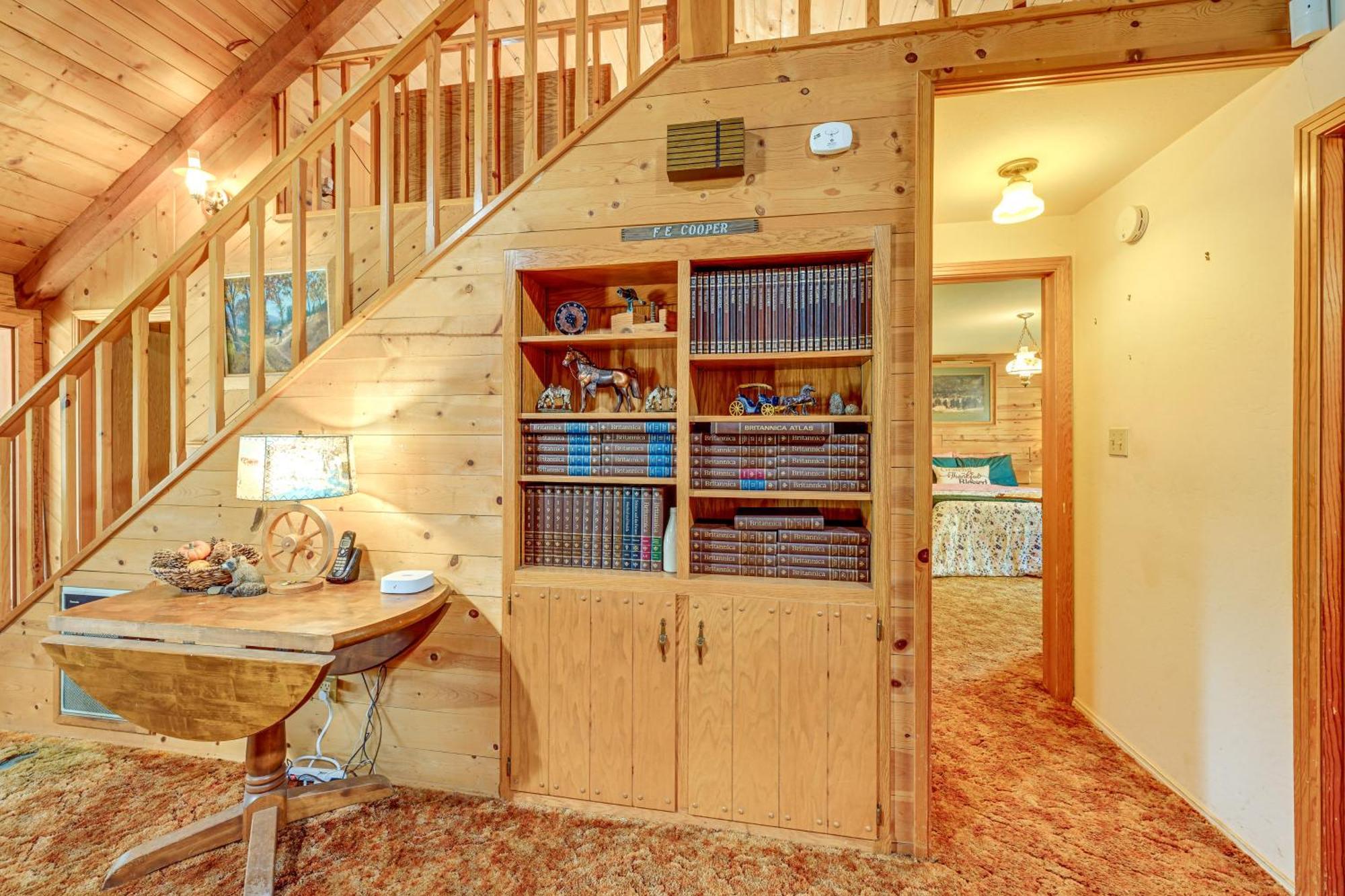 Cozy Family-Friendly Badger Retreat With Fireplace! Exterior foto