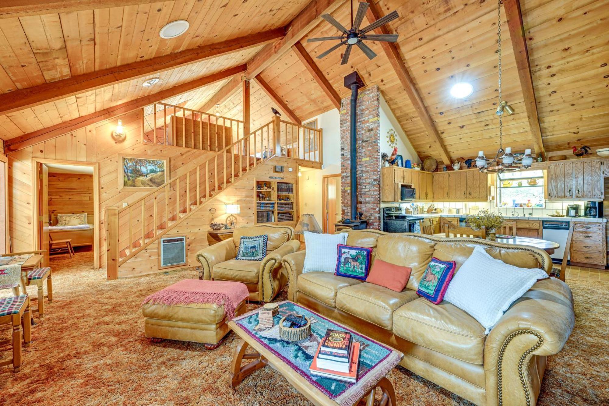 Cozy Family-Friendly Badger Retreat With Fireplace! Exterior foto